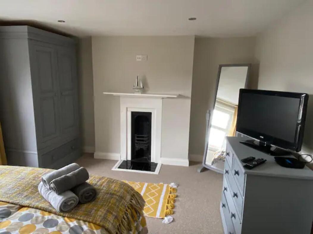 St Margarets Penthouse Apartment 라이드 외부 사진